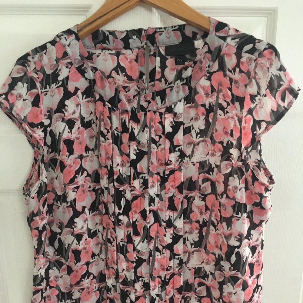 Worthington Short-Sleeved Blouse